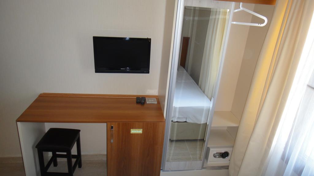 Golden Stone Butik Otel Çeşme Cameră foto